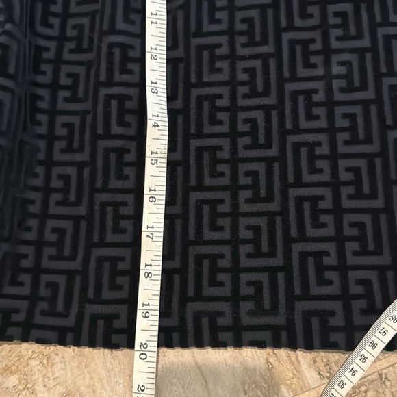 BALMAIN Velvet Monogram Hood Black Size Small - Picture 15 of 17